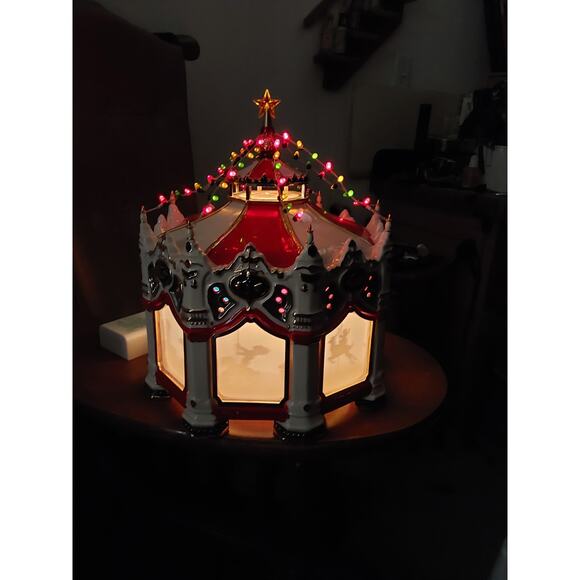 Dept 56 The Original Snow Village Musical Tournant 30 melodies w/ lights #54933 - Picture 1 of 10